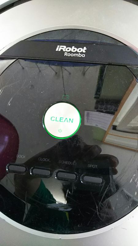 「iRobot Roomba ロボット掃除機 ルンバ800シリーズ876」CLEANボタンを2 回押すとお掃除開始！